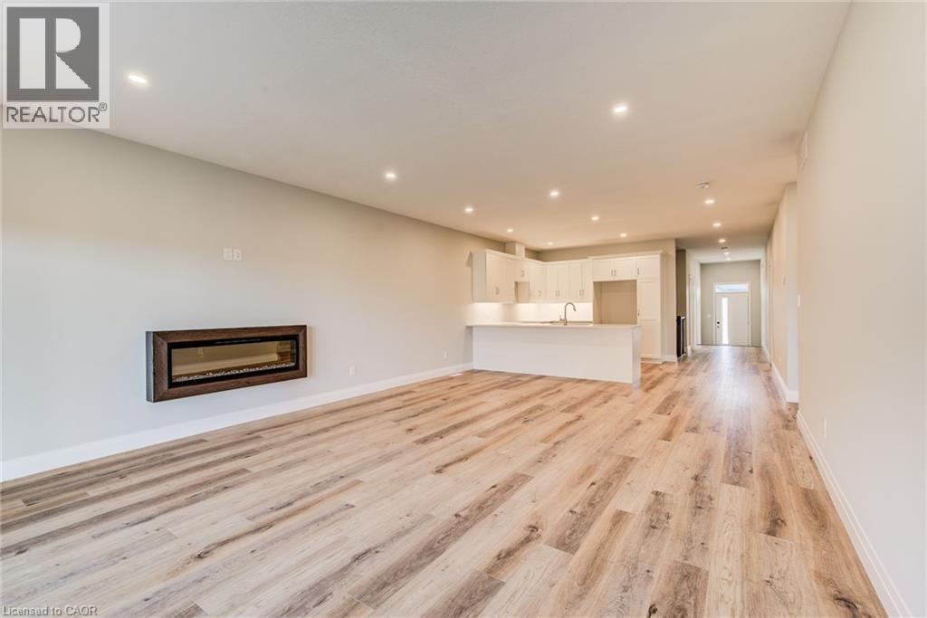 106 South Parkwood Boulevard, Elmira, Ontario  N3B 0E6 - Photo 18 - 40688450