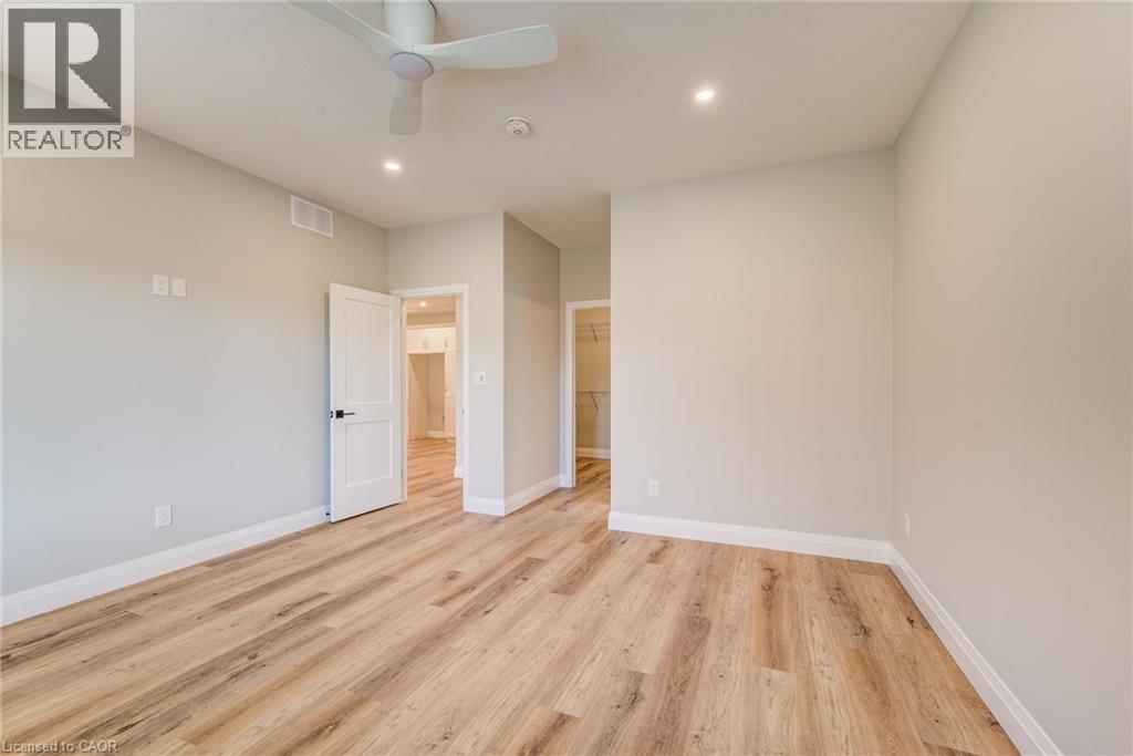 106 South Parkwood Boulevard, Elmira, Ontario  N3B 0E6 - Photo 24 - 40688450