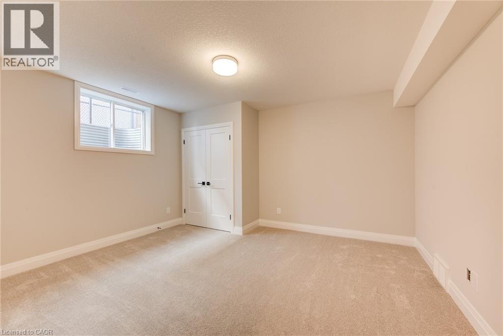 106 South Parkwood Boulevard, Elmira, Ontario  N3B 0E6 - Photo 33 - 40688450