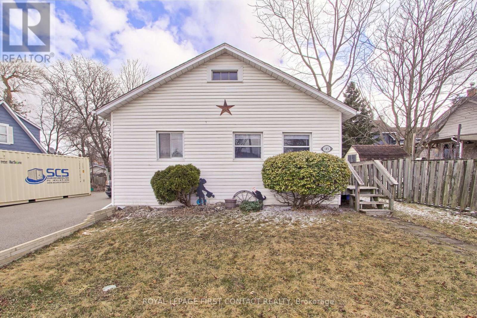 145 Wesley Street, Newmarket, Ontario  L3Y 3N9 - Photo 4 - N12353476