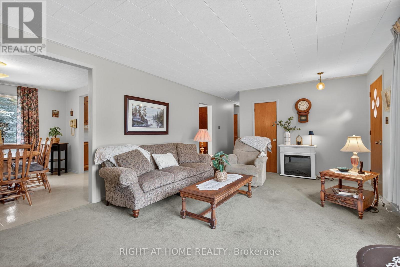 167 Margaret Street, Essa, Ontario  L0M 1B0 - Photo 14 - N12353480