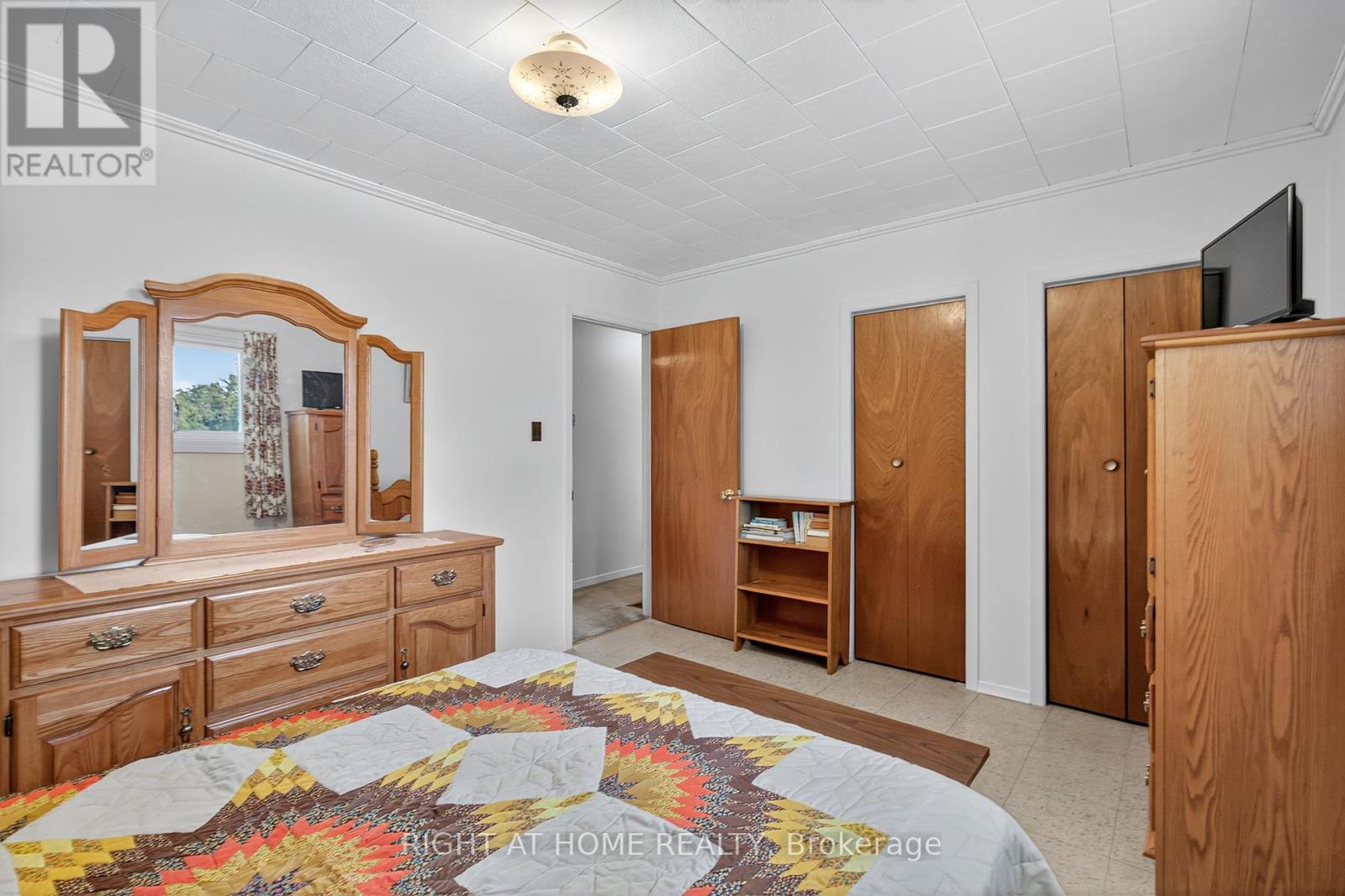 167 Margaret Street, Essa, Ontario  L0M 1B0 - Photo 18 - N12353480
