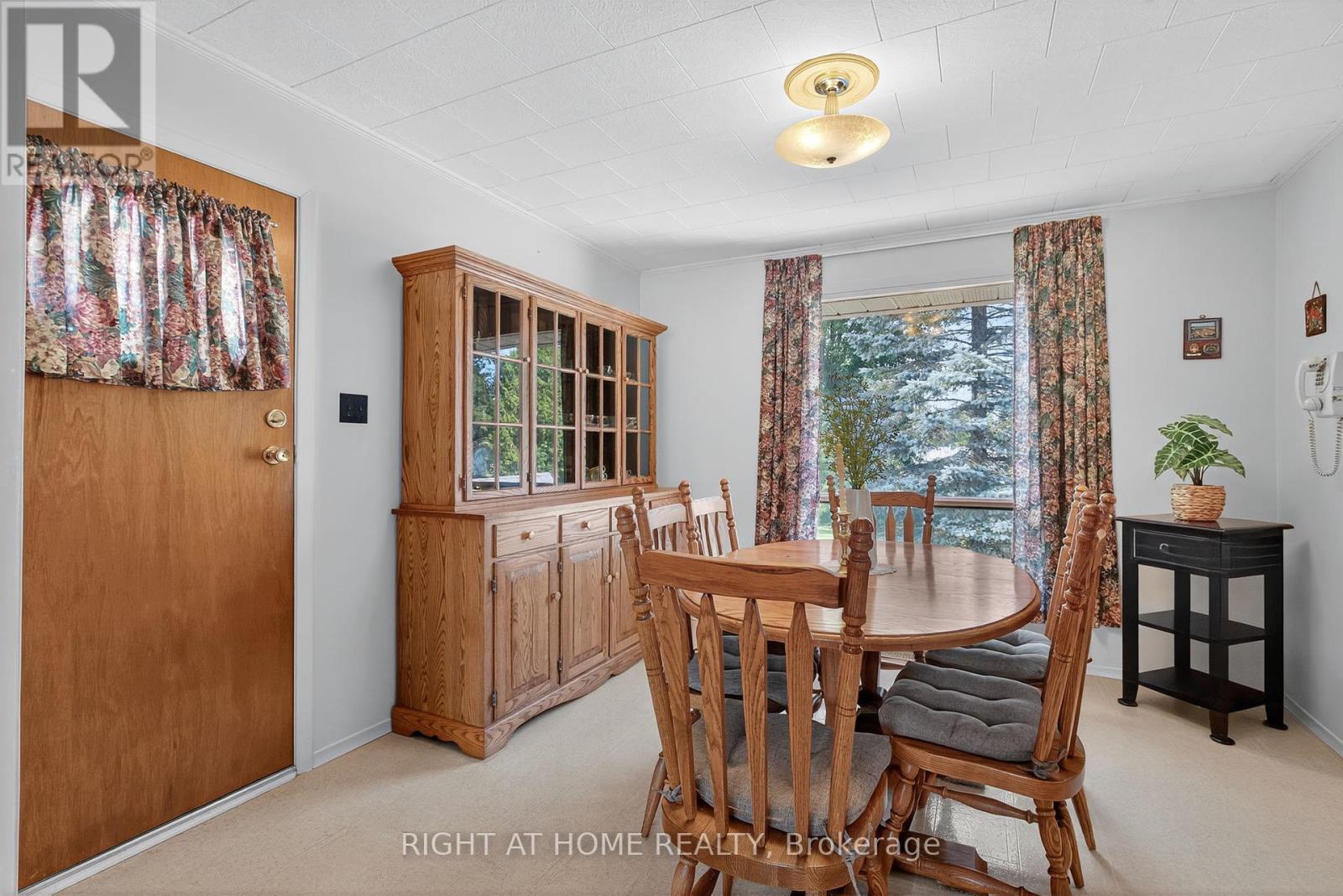 167 Margaret Street, Essa, Ontario  L0M 1B0 - Photo 8 - N12353480