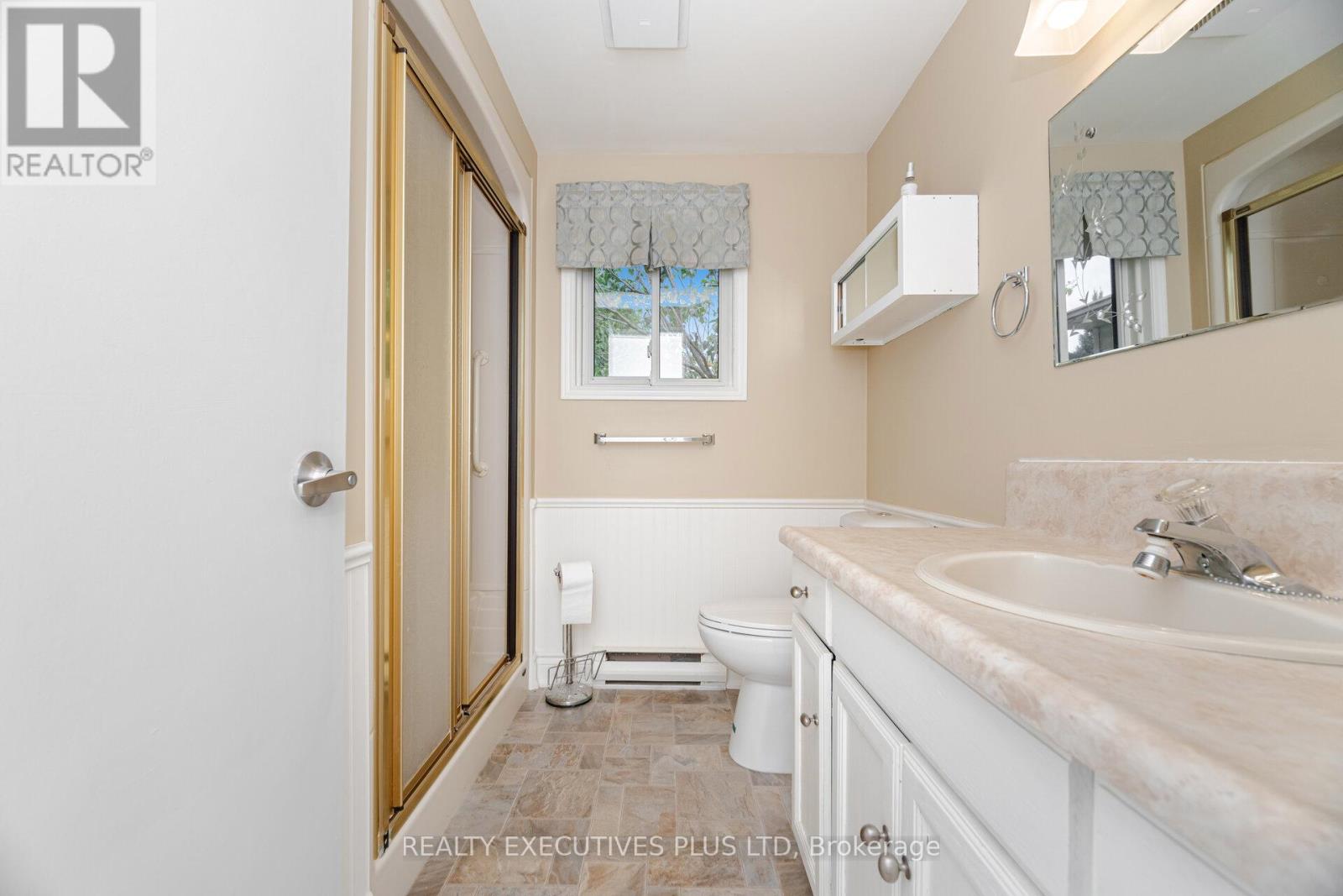112 Tecumseth Pines Drive, New Tecumseth, Ontario  L0G 1W0 - Photo 24 - N12353483