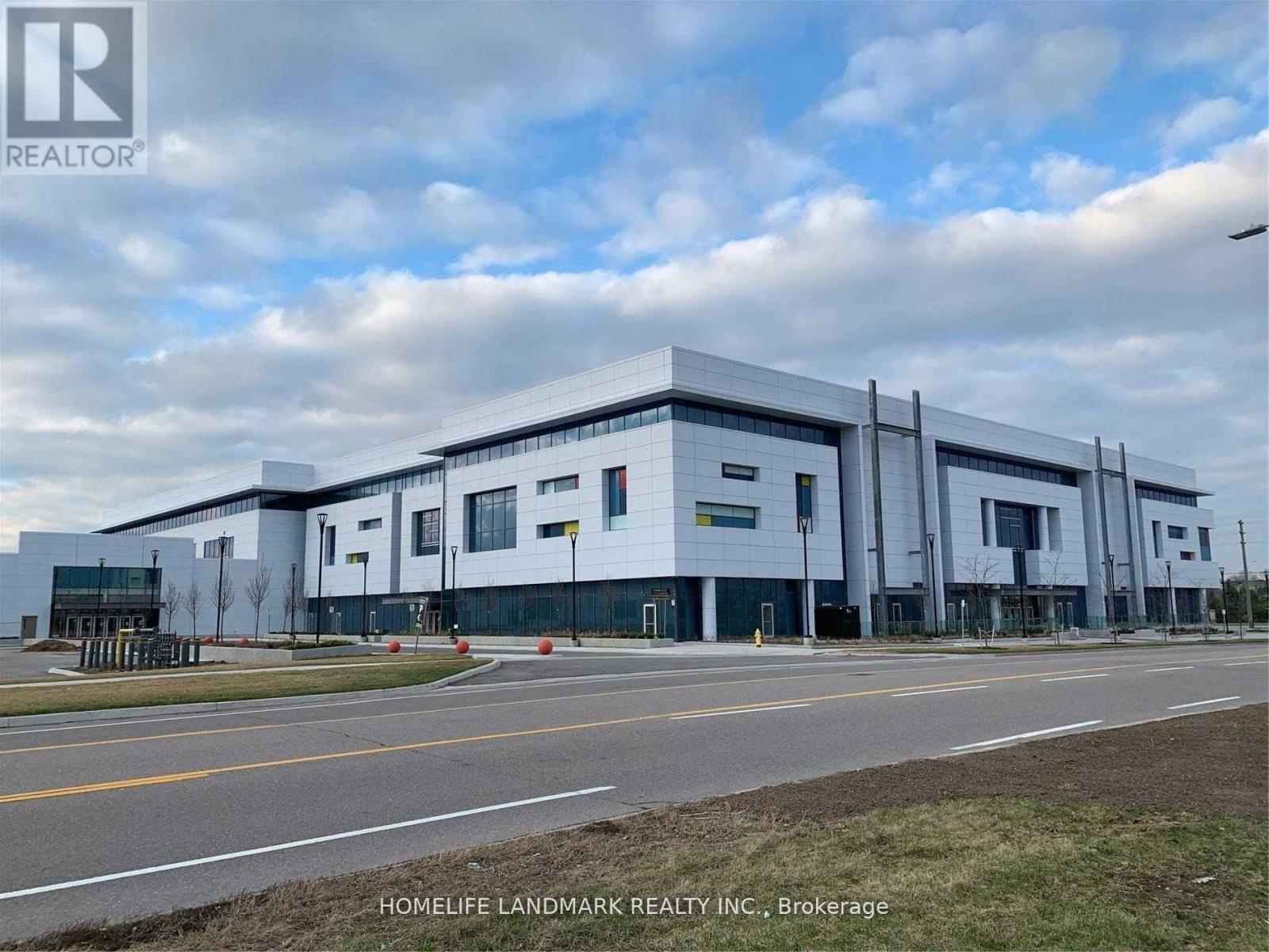1B3 - 9390 WOODBINE AVENUE, Markham, Ontario