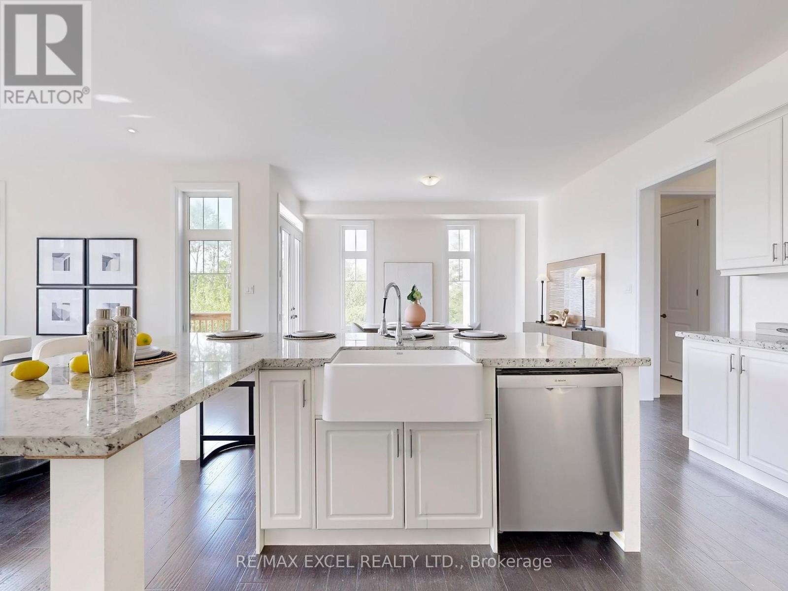 192 Baker Hill Boulevard, Whitchurch-Stouffville, Ontario  L4A 0W5 - Photo 14 - N12353572