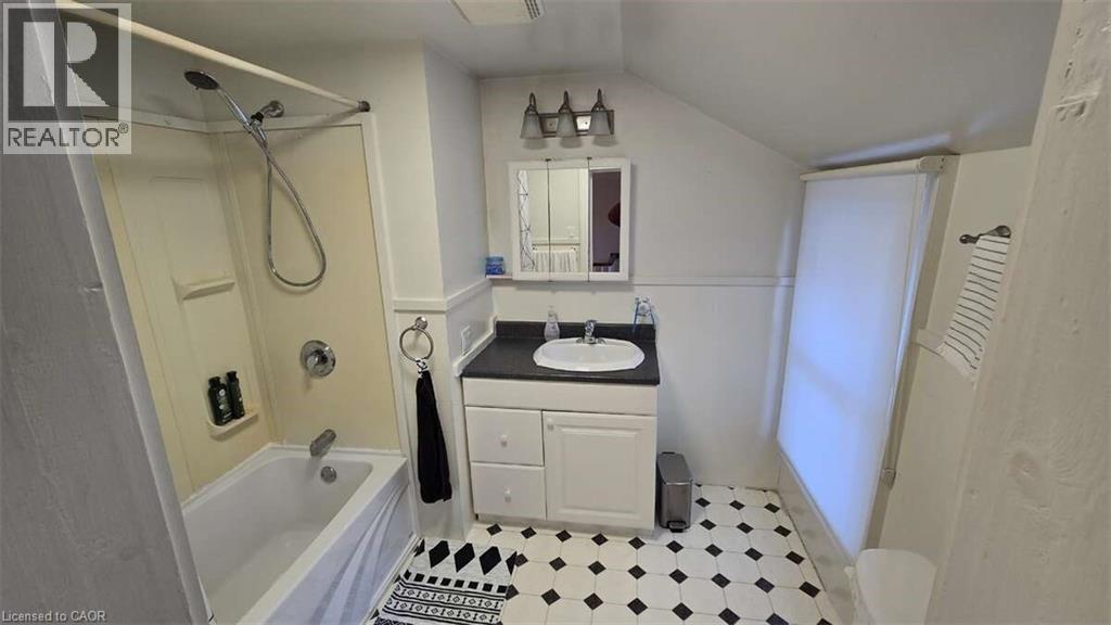 124 South Street, Gananoque, Ontario  K7G 1A2 - Photo 25 - 40689322