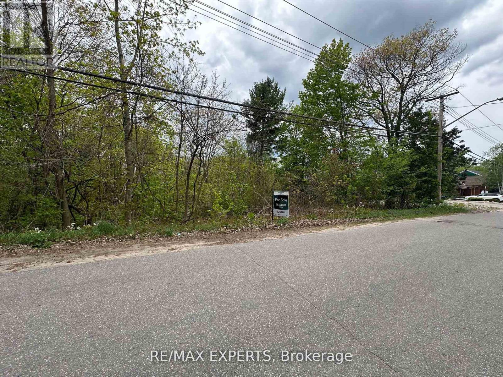 226 Church Street, Penetanguishene, Ontario  L9M 1G6 - Photo 8 - S12353549