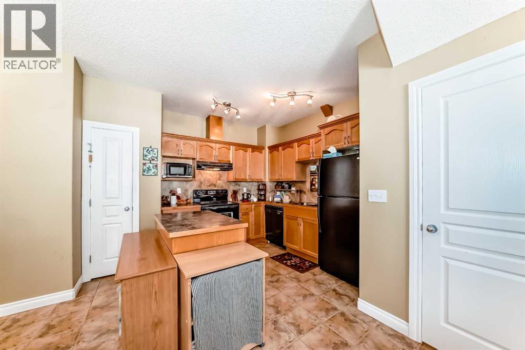 121a 5 Avenue, Strathmore, Alberta  T1P 1B7 - Photo 11 - A2247026