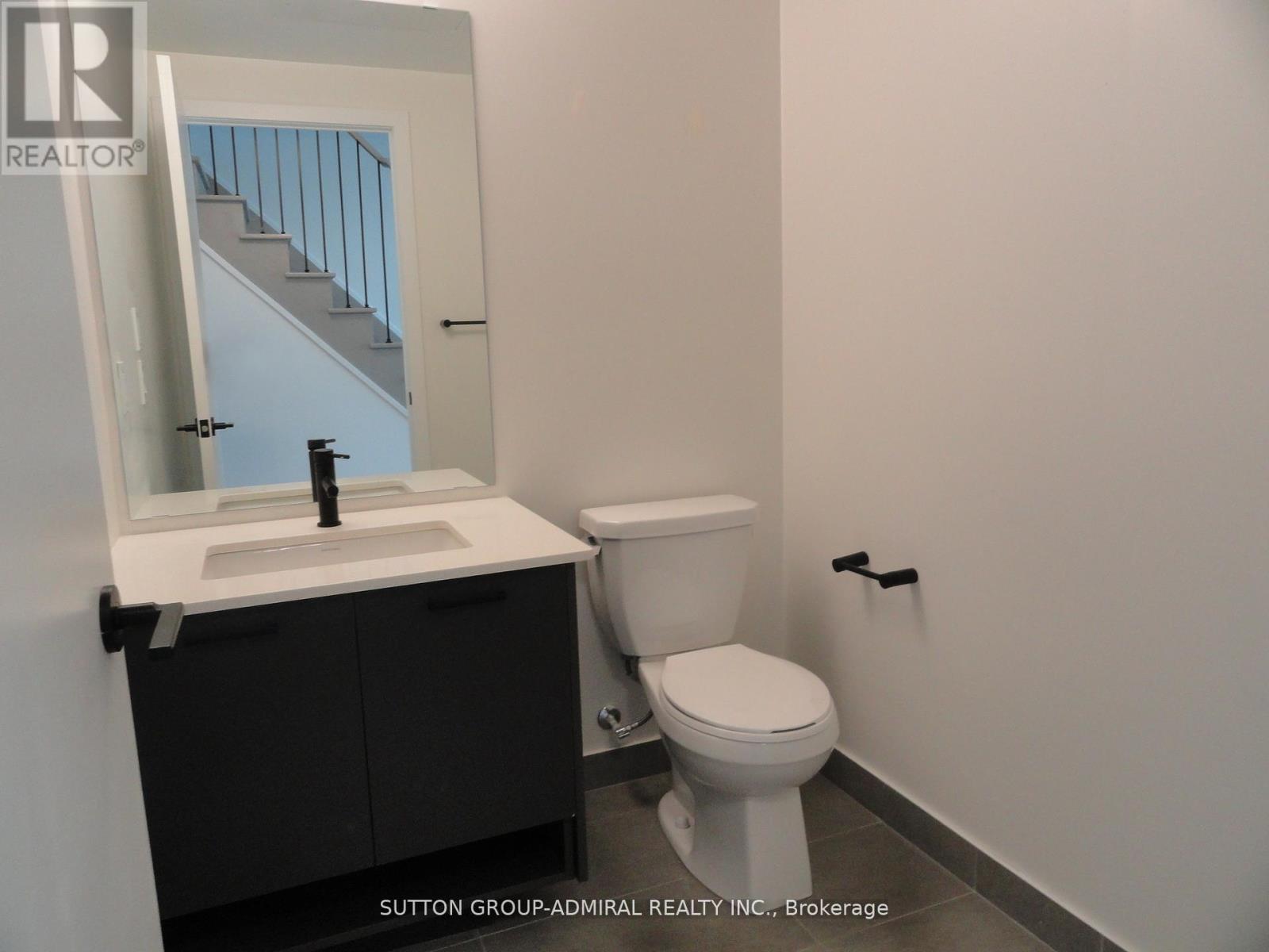 718 - 2300 St Clair Avenue W, Toronto, Ontario M6N 1K8 - Photo 16 - W12353547