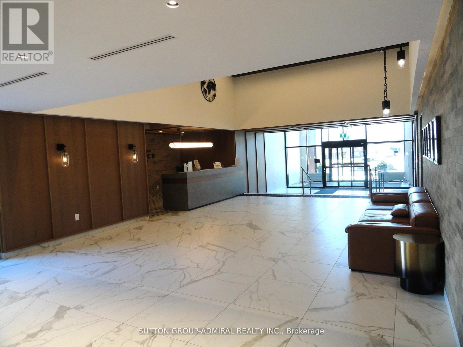 718 - 2300 St Clair Avenue W, Toronto, Ontario M6N 1K8 - Photo 4 - W12353547