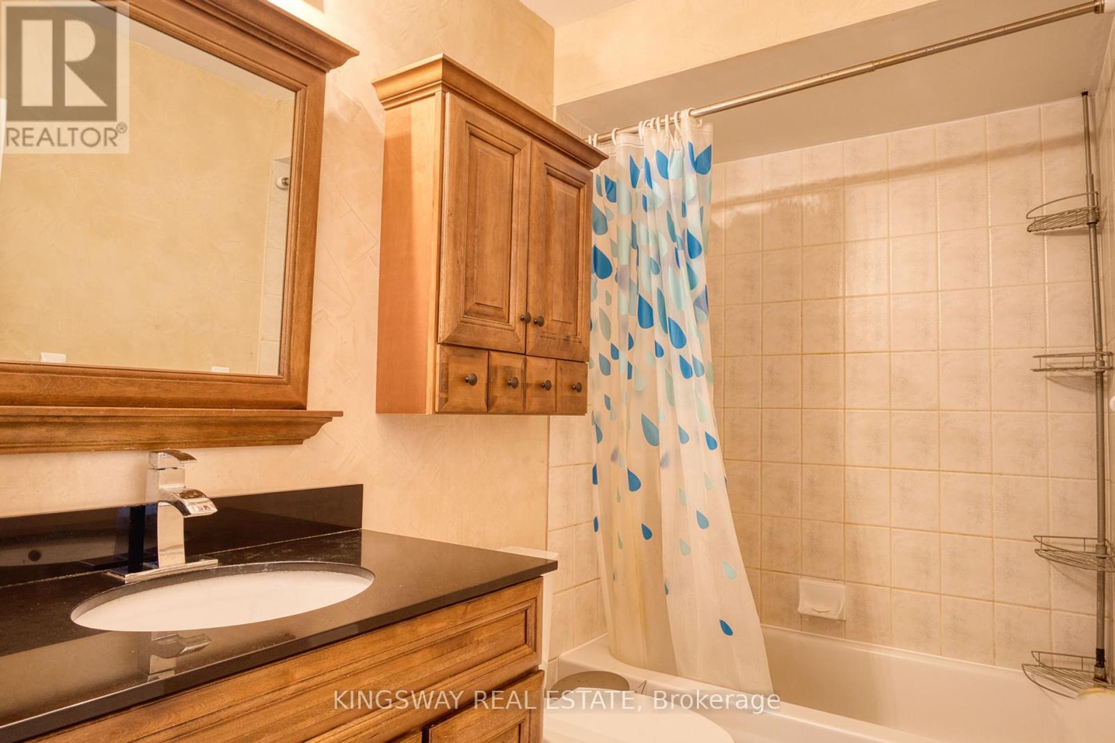 3194 World Series Court, Mississauga, Ontario  L5N 7N8 - Photo 10 - W12353562