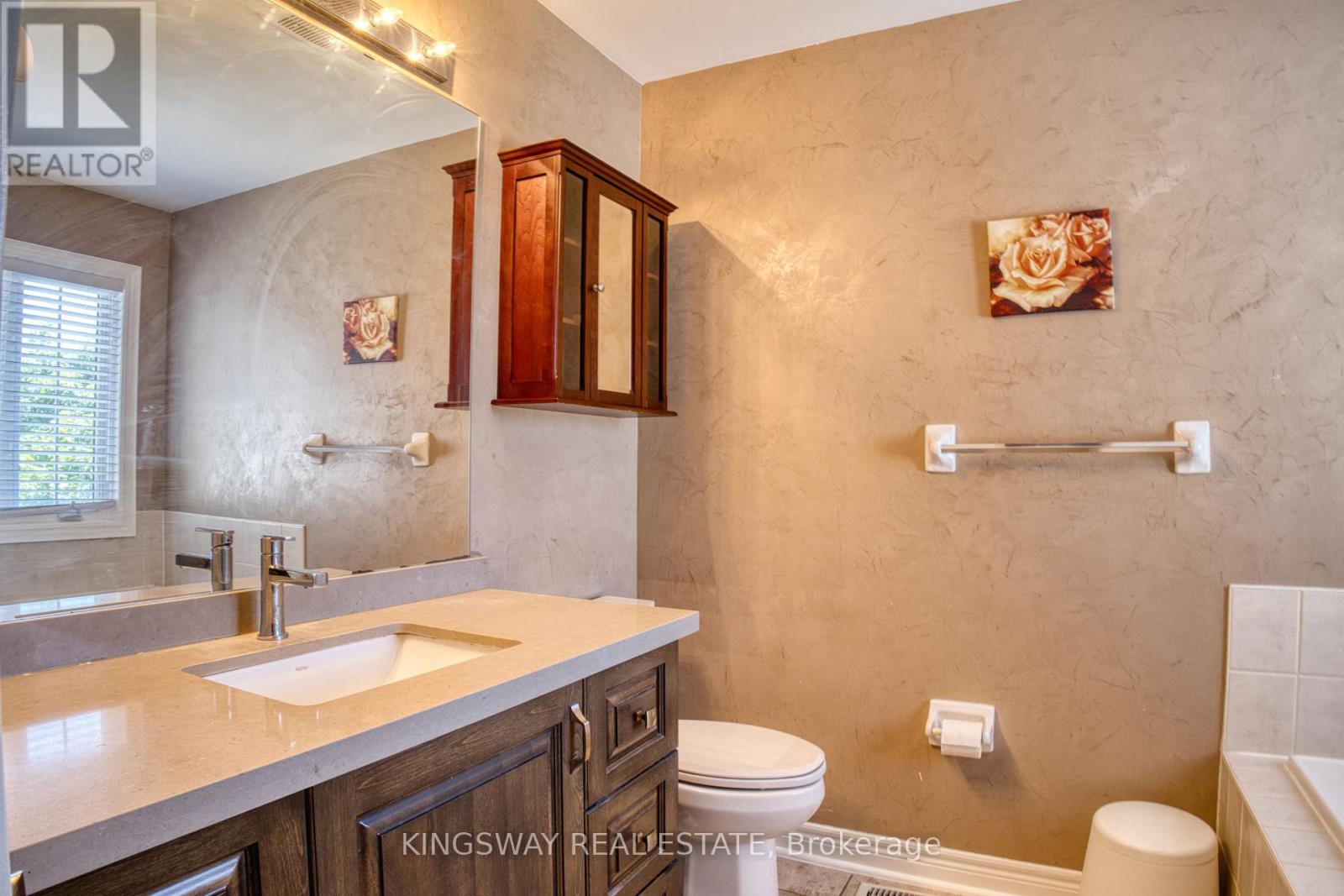 3194 World Series Court, Mississauga, Ontario  L5N 7N8 - Photo 11 - W12353562