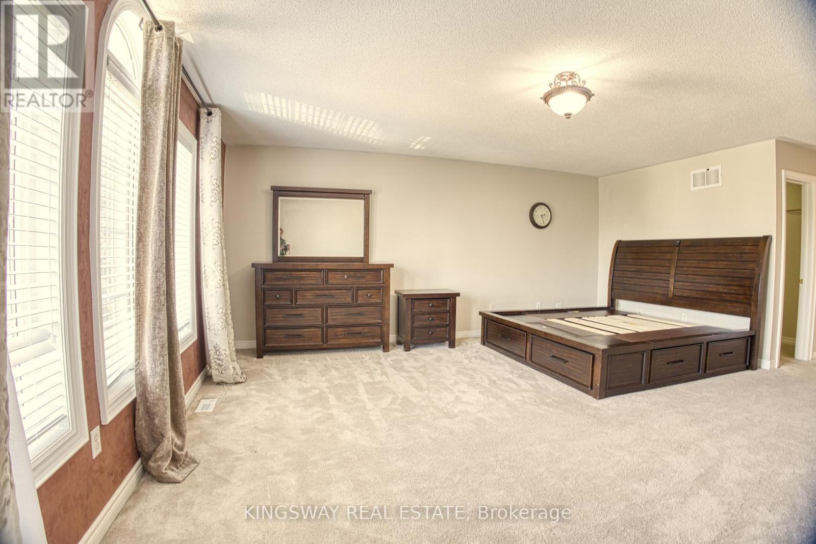 3194 World Series Court, Mississauga, Ontario  L5N 7N8 - Photo 13 - W12353562