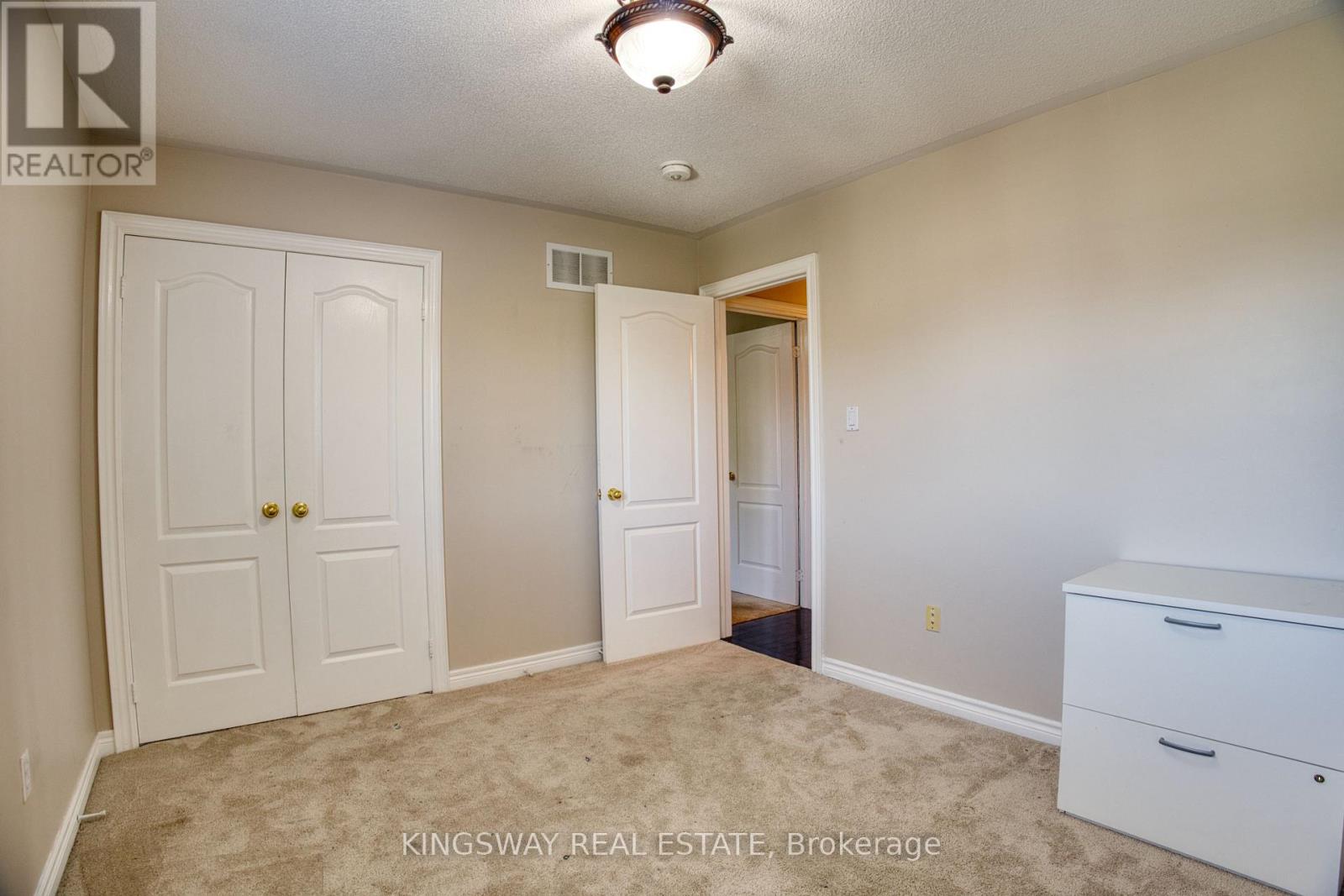 3194 World Series Court, Mississauga, Ontario  L5N 7N8 - Photo 18 - W12353562