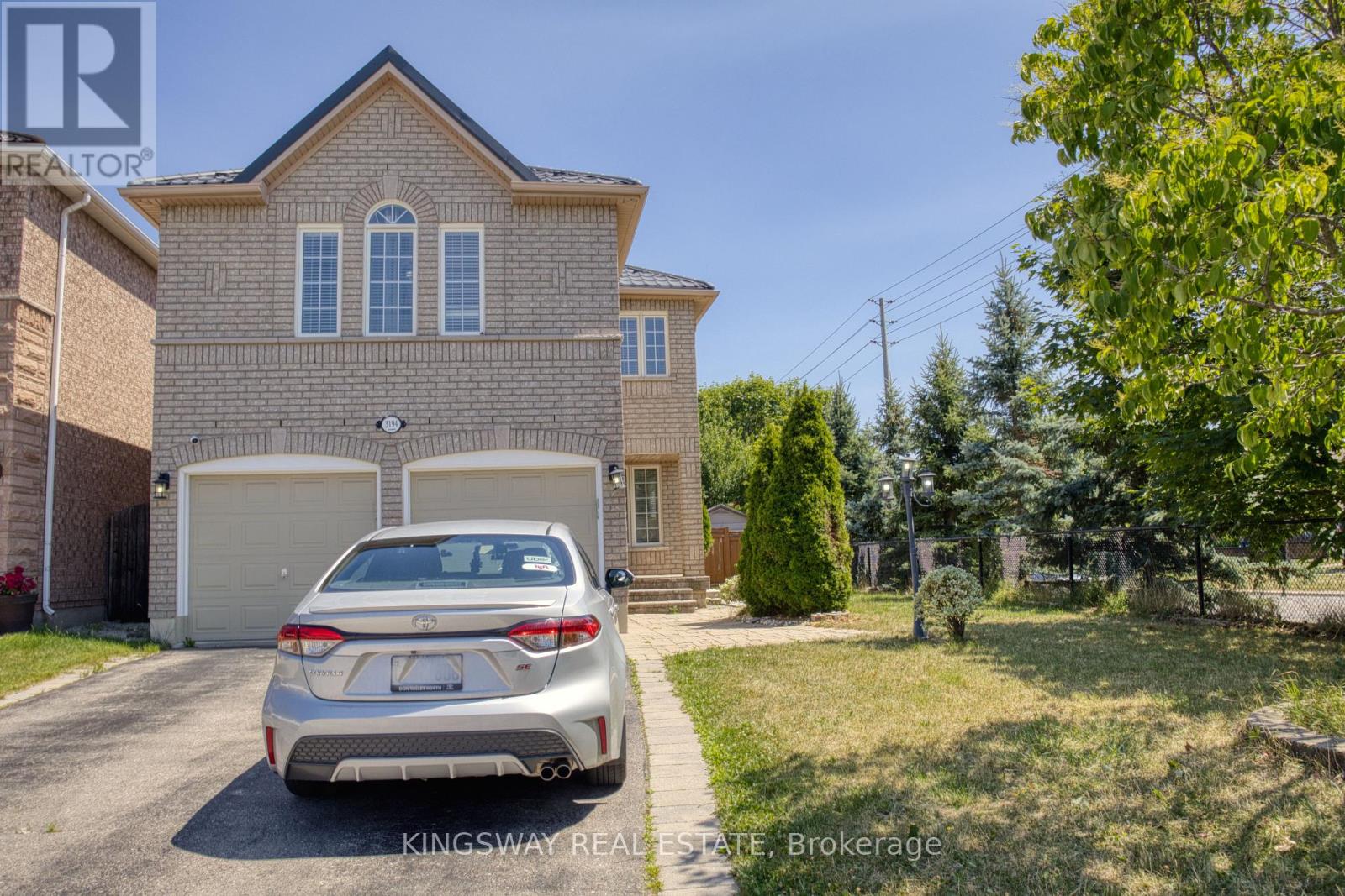 3194 World Series Court, Mississauga, Ontario  L5N 7N8 - Photo 3 - W12353562