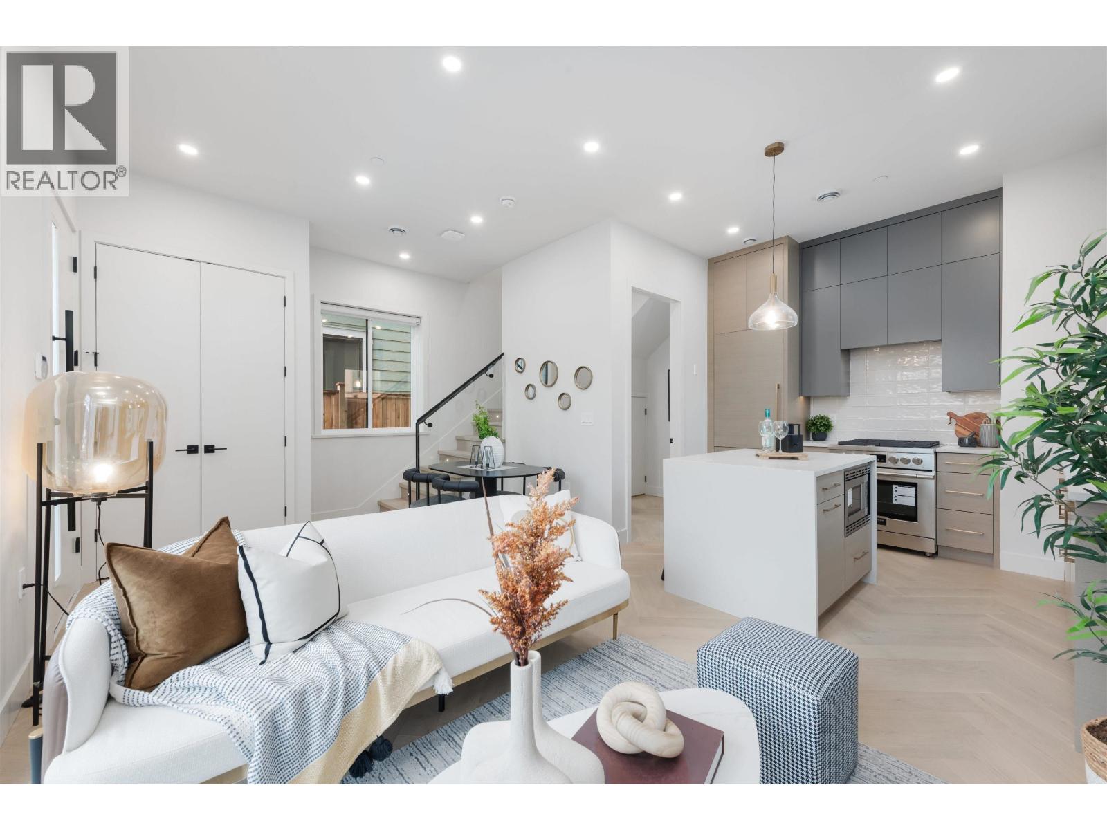 3351 KASLO STREET, Vancouver, British Columbia