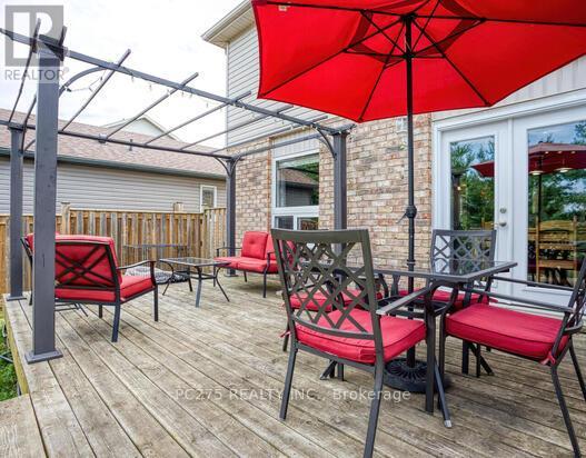 296 Millburn Boulevard, Centre Wellington, Ontario  N1M 3S3 - Photo 35 - X12353620