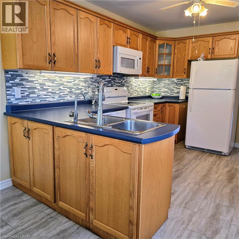 10 Isherwood Avenue Unit# 5, Cambridge, Ontario  N1R 8L5 - Photo 11 - 40757893