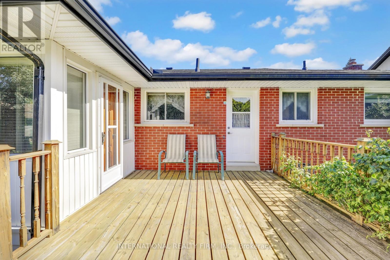 33 Ridgeway Avenue, Guelph, Ontario  N1L 1G9 - Photo 15 - X12353461