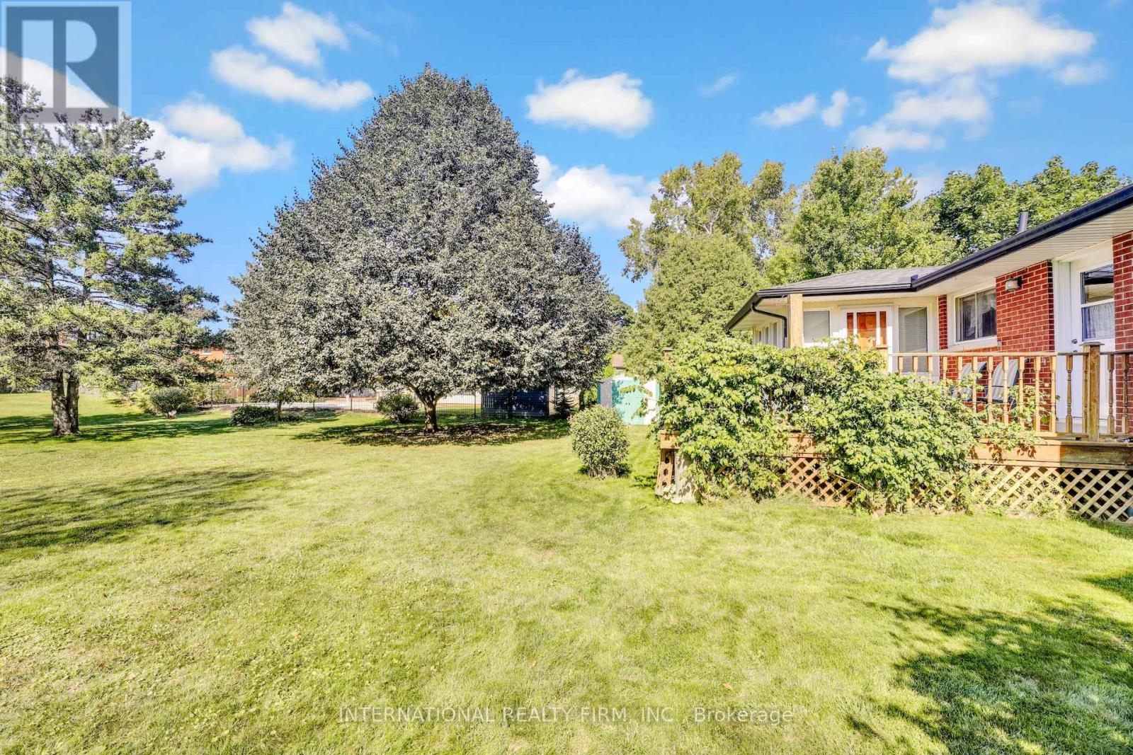 33 Ridgeway Avenue, Guelph, Ontario  N1L 1G9 - Photo 3 - X12353461