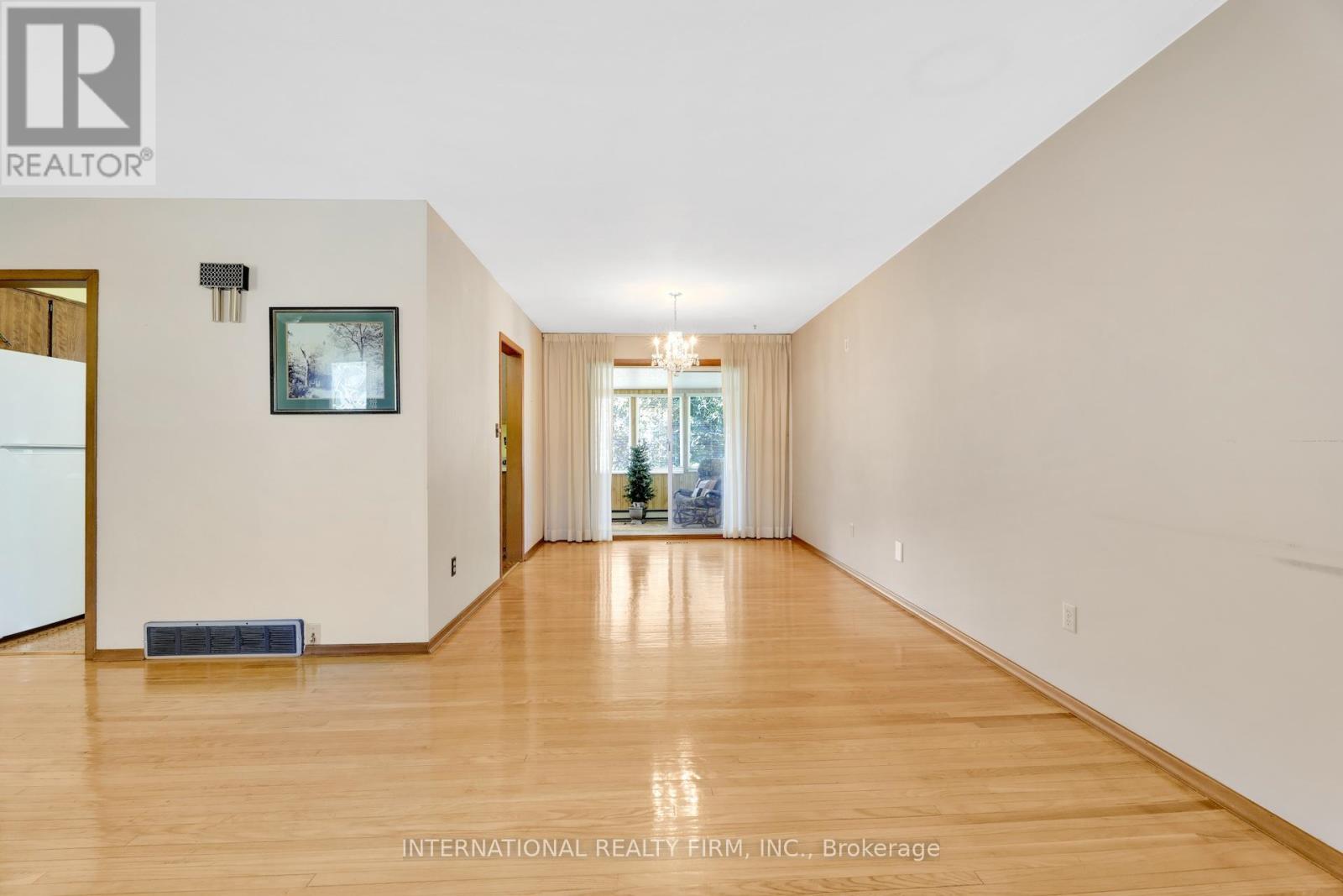 33 Ridgeway Avenue, Guelph, Ontario  N1L 1G9 - Photo 34 - X12353461