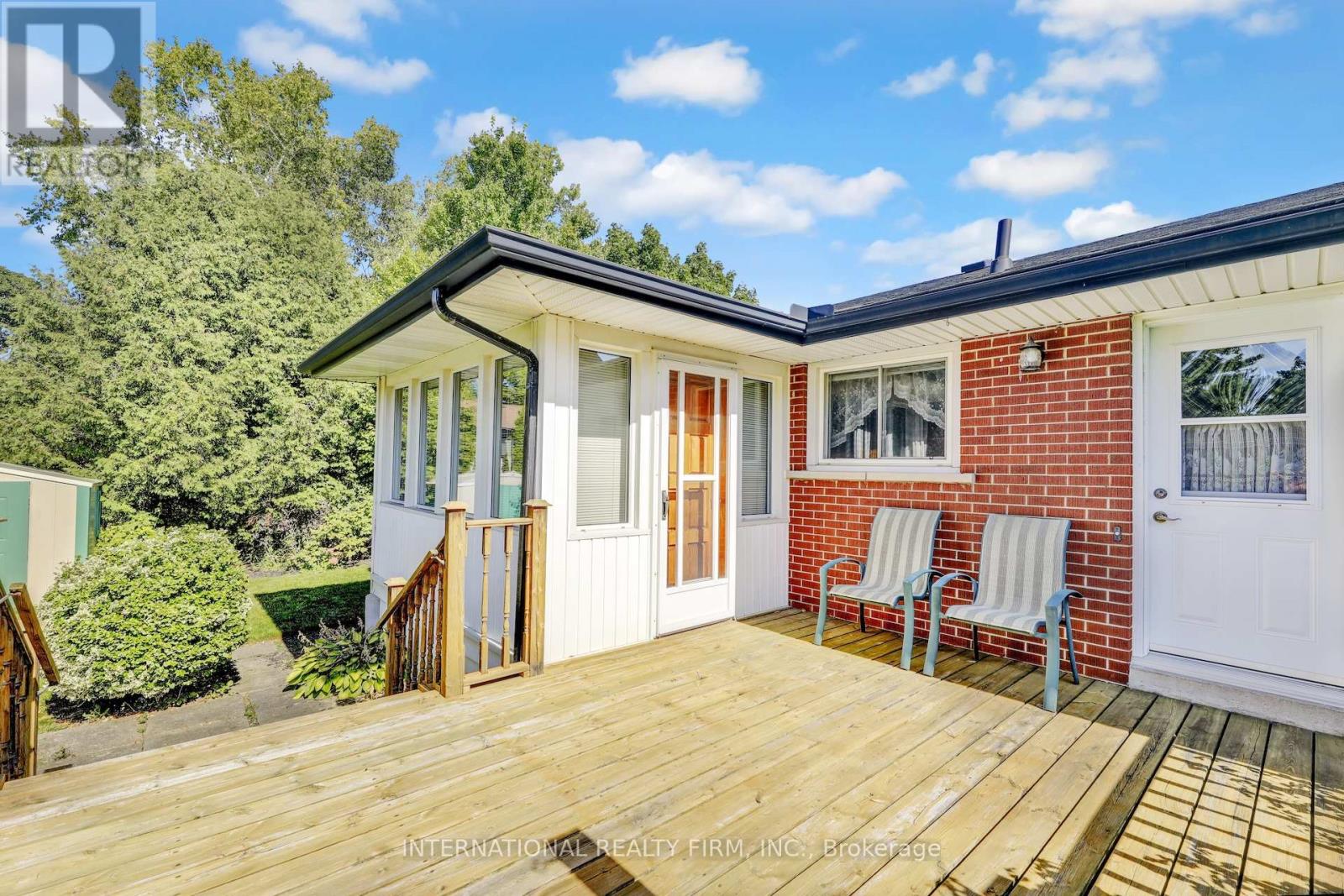33 Ridgeway Avenue, Guelph, Ontario  N1L 1G9 - Photo 5 - X12353461