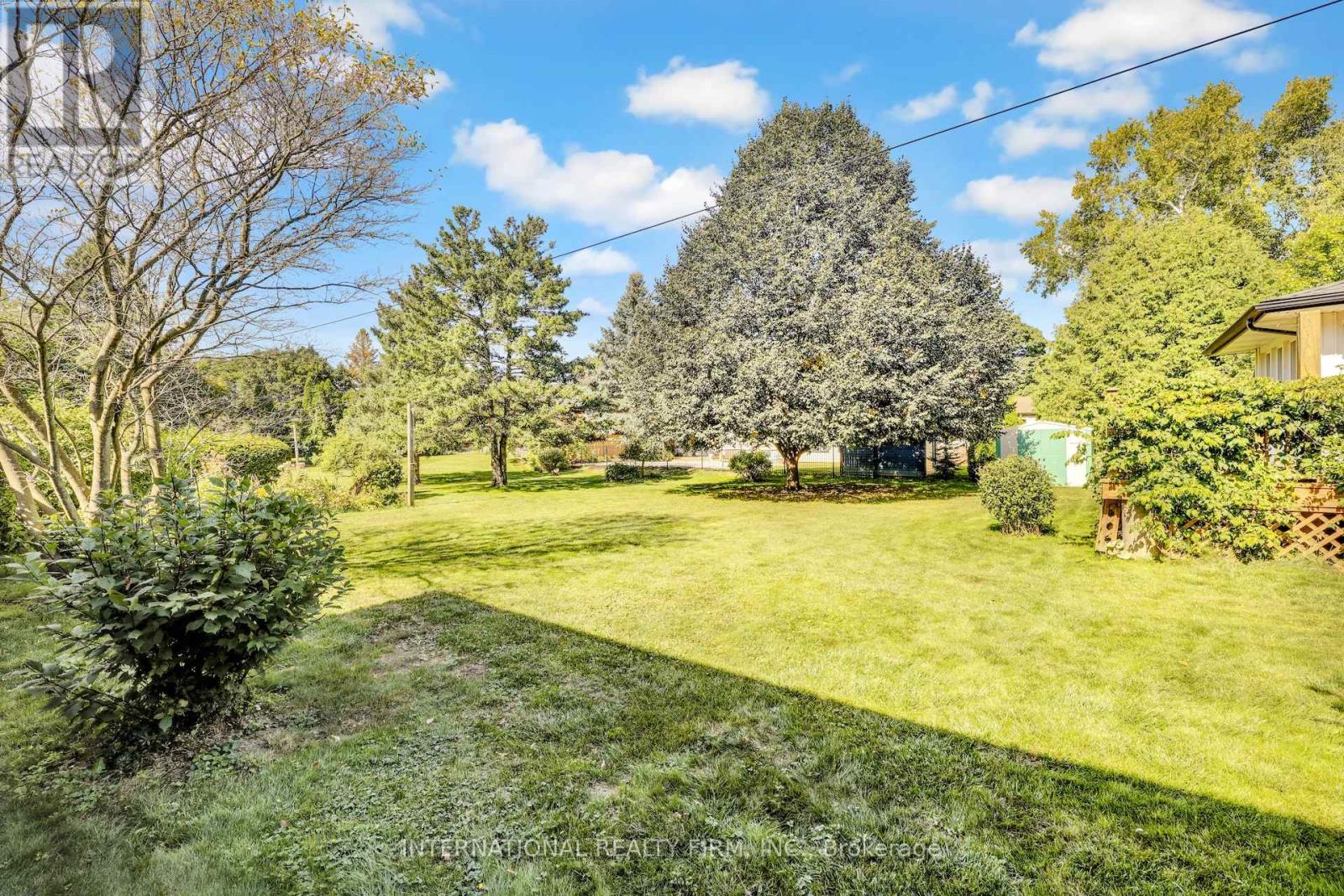 33 Ridgeway Avenue, Guelph, Ontario  N1L 1G9 - Photo 9 - X12353461