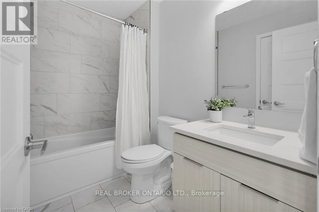 3394 Singleton Avenue, London South, Ontario  N6J 2J2 - Photo 10 - X12353526
