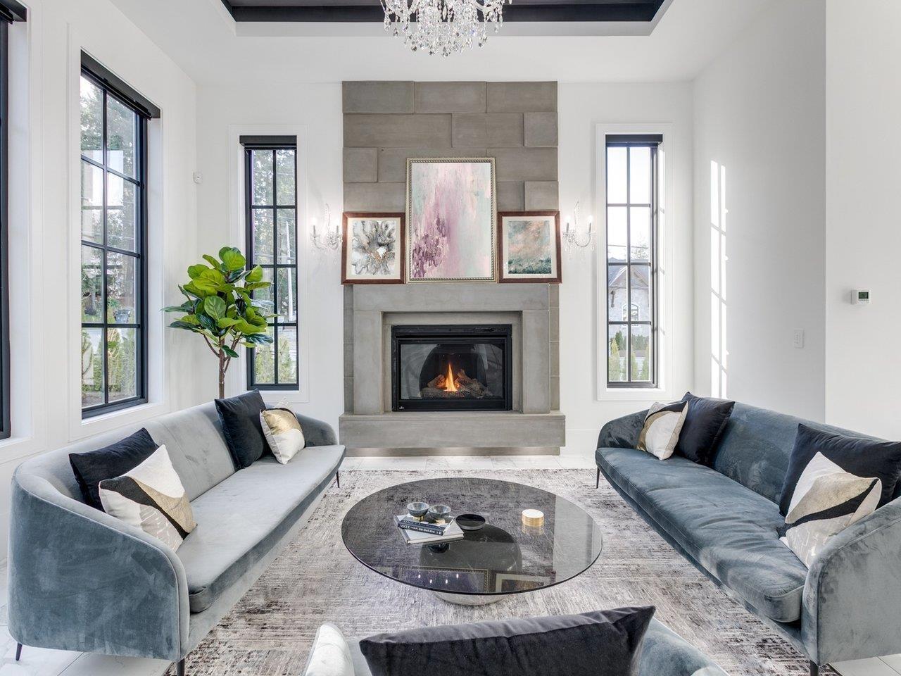 Property at 14433 28 AVENUE image 3