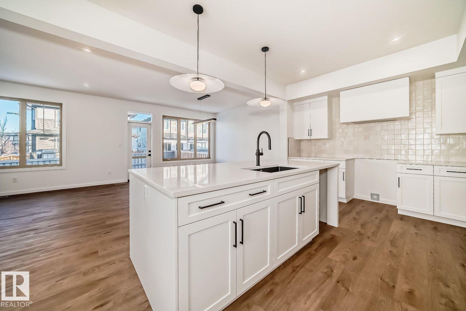 1365 Ainslie Wd Sw, Edmonton, Alberta  T6W 3E9 - Photo 7 - E4452075