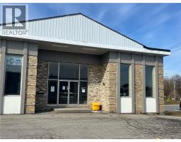 100 DUNDAS Street E, Paris, Ontario