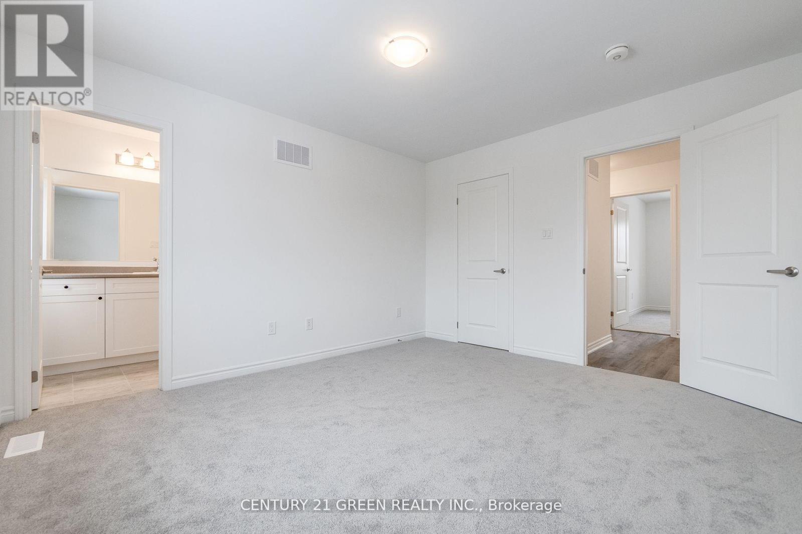 64 Histand Trail, Kitchener, Ontario  N2R 0S2 - Photo 18 - X12353071