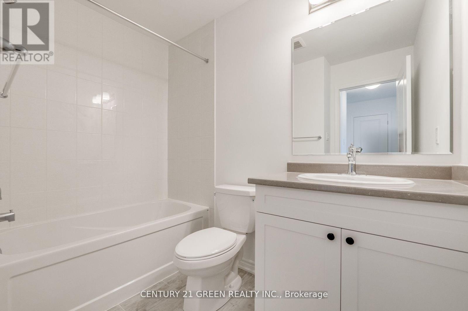 64 Histand Trail, Kitchener, Ontario  N2R 0S2 - Photo 27 - X12353071