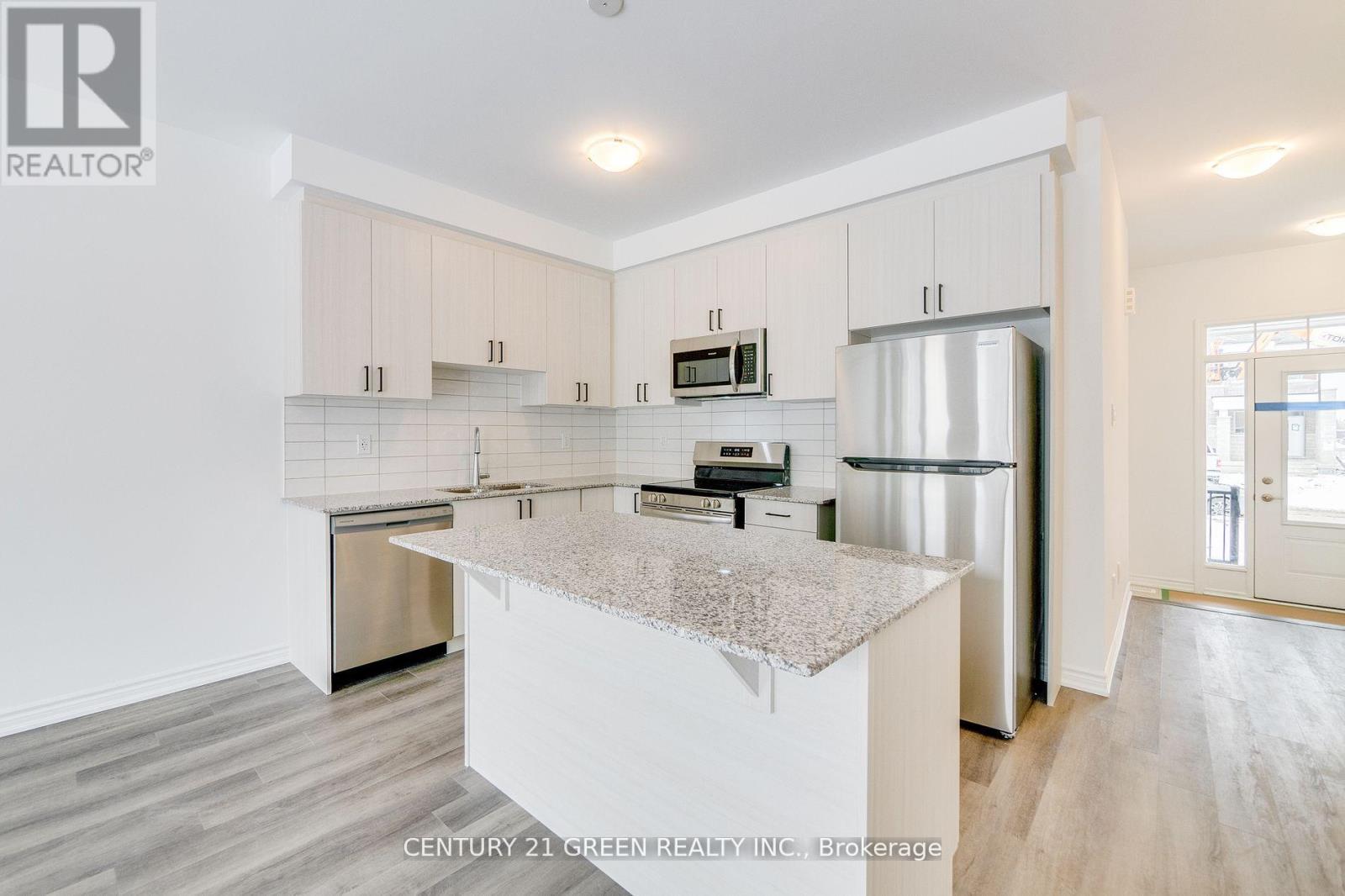 64 Histand Trail, Kitchener, Ontario  N2R 0S2 - Photo 7 - X12353071