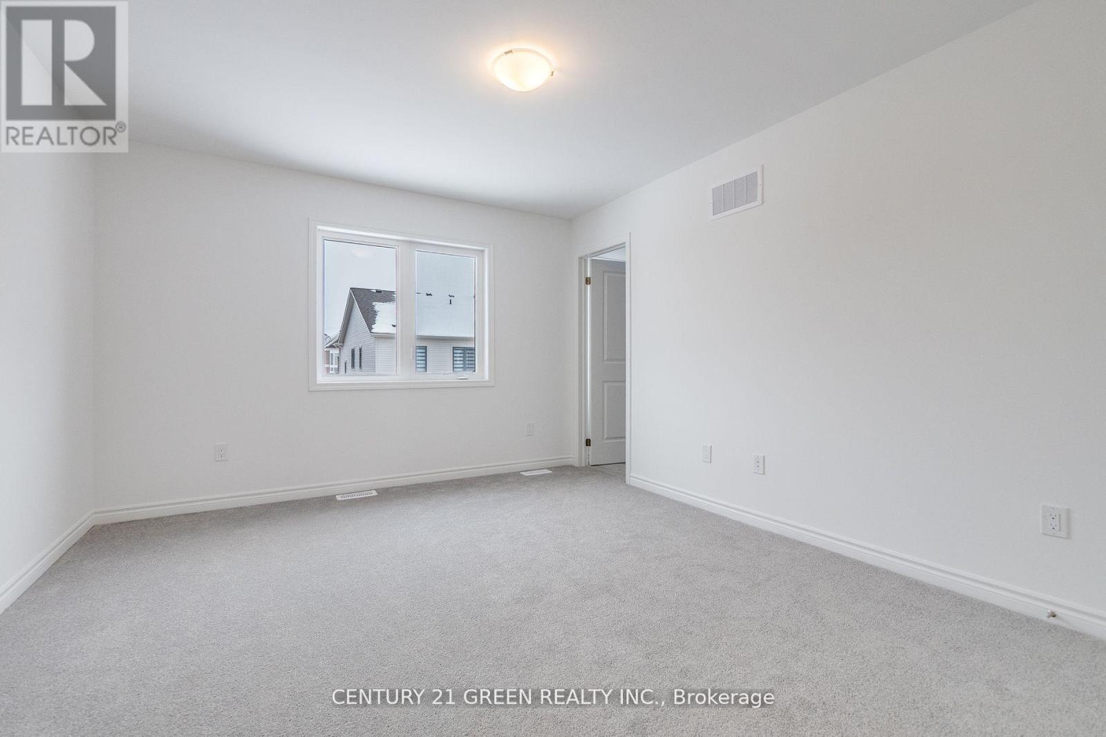 64 Histand Trail, Kitchener, Ontario  N2R 0S2 - Photo 17 - X12353071