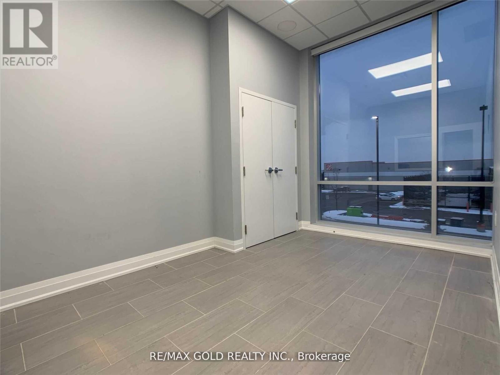# 203 - 20 Maritime Ontario Boulevard, Brampton, Ontario  L6S 0E7 - Photo 3 - W12353451