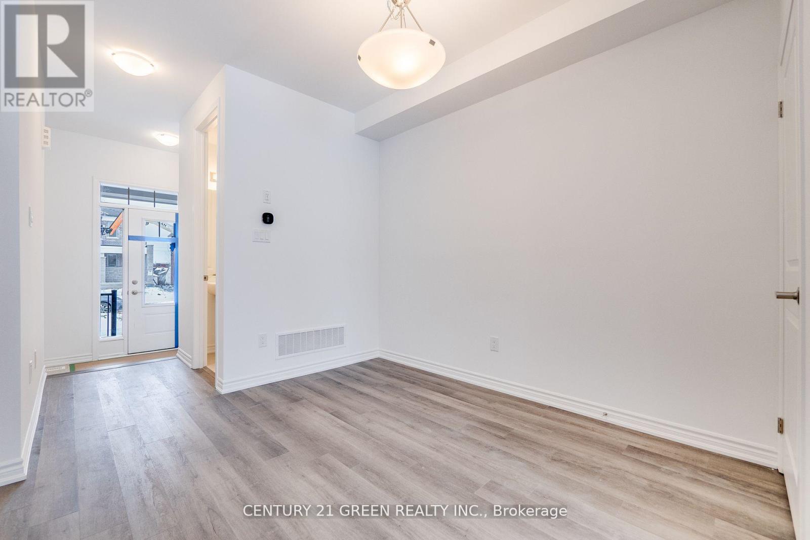 64 Histand Trail, Kitchener, Ontario  N2R 0S2 - Photo 4 - X12353071