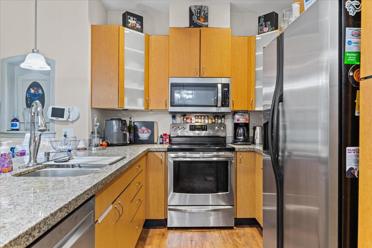 303 33485 South Fraser Way, Abbotsford, British Columbia  V2S 8P9 - Photo 13 - R3037760
