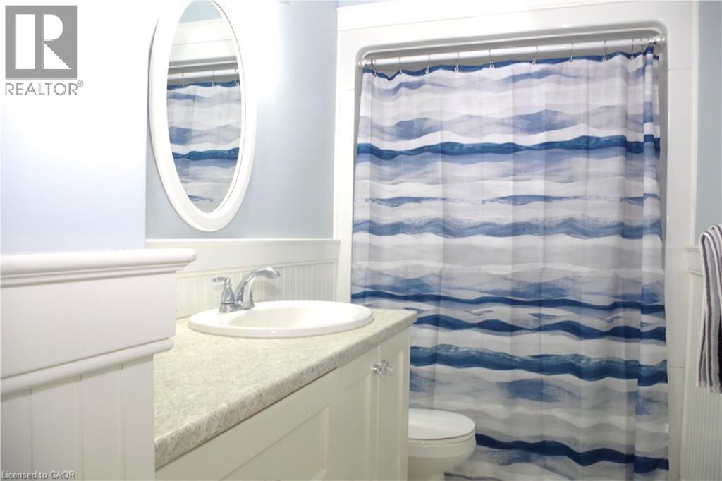 425 Wellington Street E, Mount Forest, Ontario  N0G 2L2 - Photo 24 - 40727392