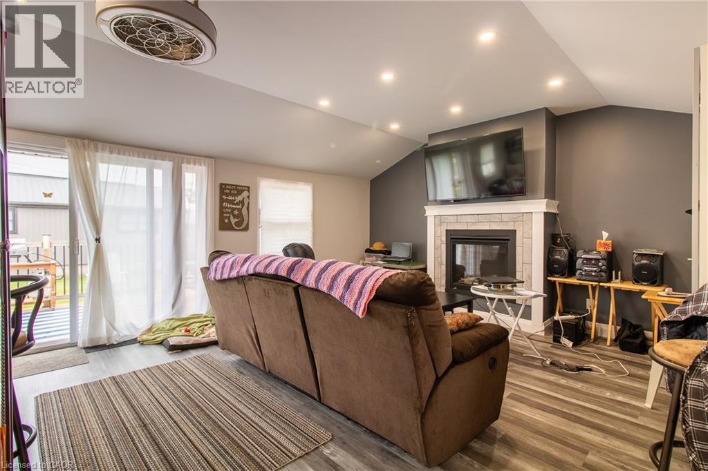 20 4th Avenue, Long Point, Ontario  N0E 1M0 - Photo 21 - 40696800