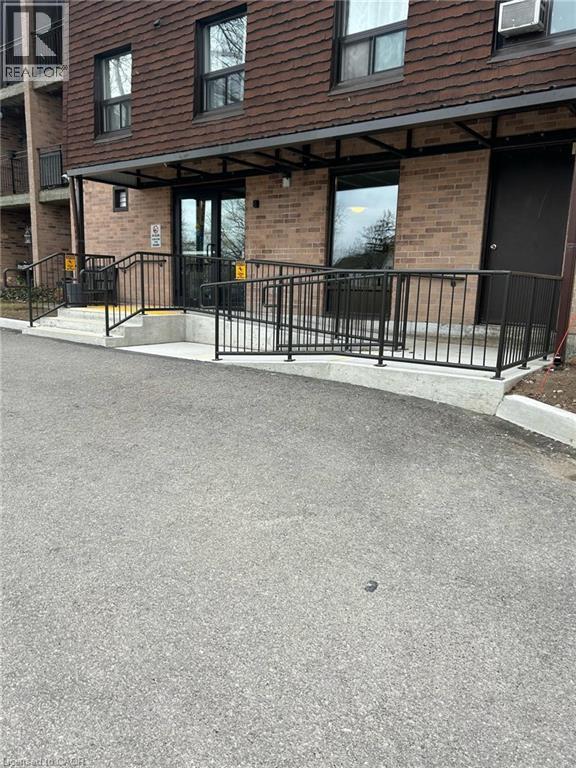 4209 Hixon Street Unit# 204, Beamsville, Ontario  L0R 1B7 - Photo 2 - 40710794