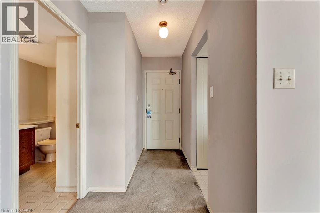 Property at 1270 MAPLE CROSSING Boulevard Unit# 1502 image 5