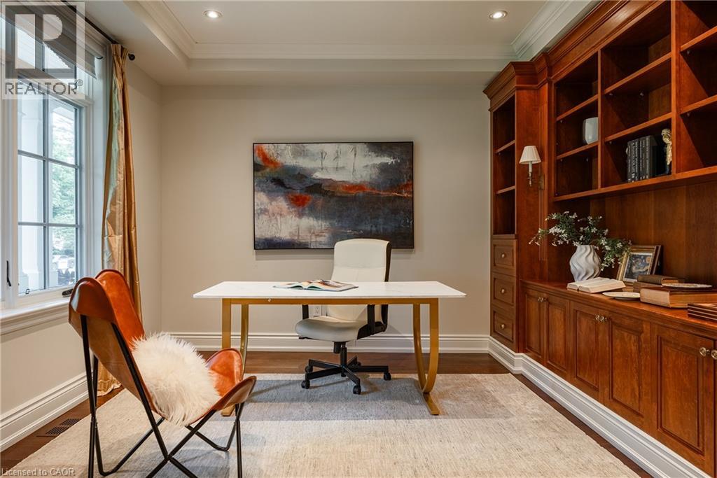 Property at 254 ALBION Avenue image 4