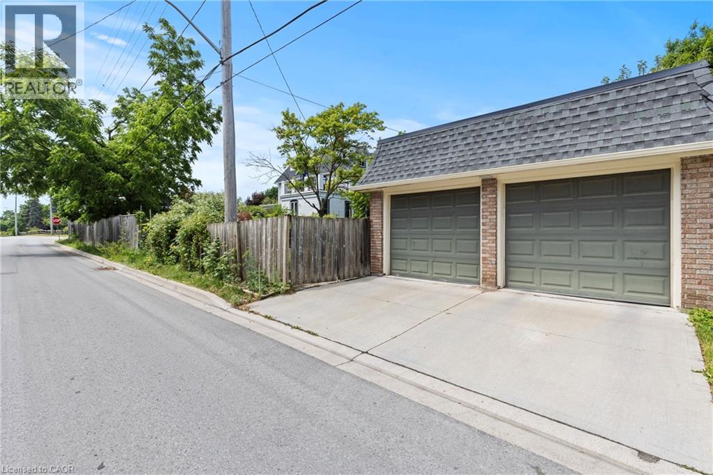 211 Merritt Street, Welland, Ontario  L3C 4T8 - Photo 47 - 40742292