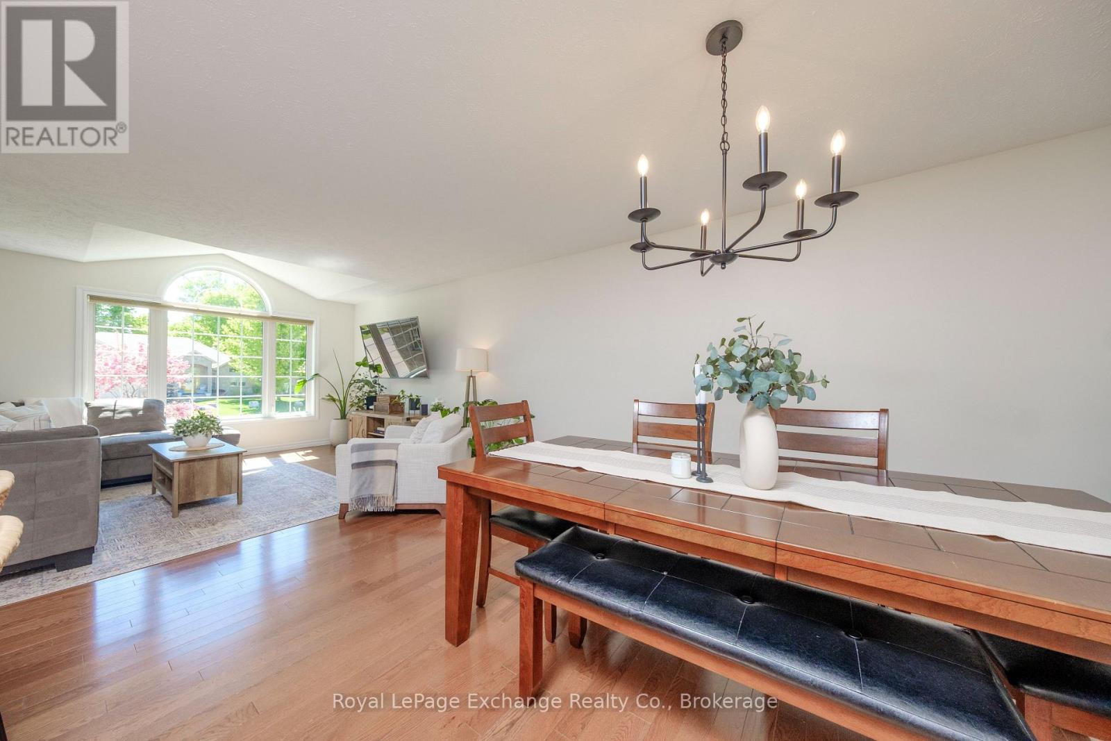 348 Stickel Street, Saugeen Shores, Ontario N0H 2C1 - Photo 18 - X12353653