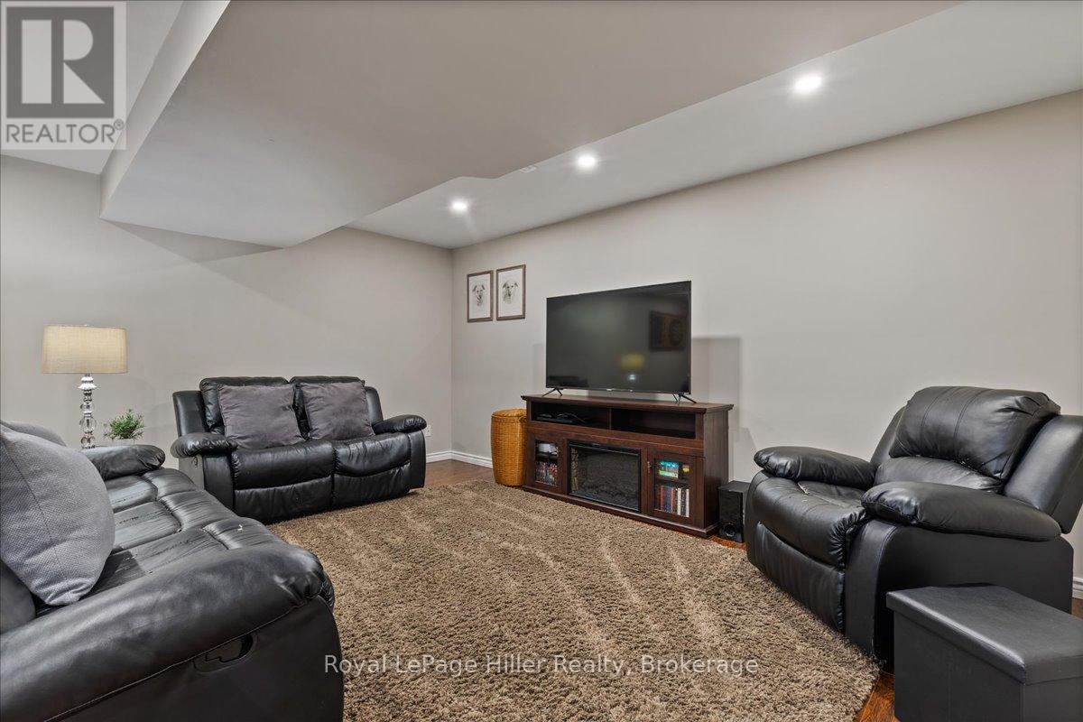 83 Bell Court, Stratford, Ontario  N5A 7W8 - Photo 27 - X12353663