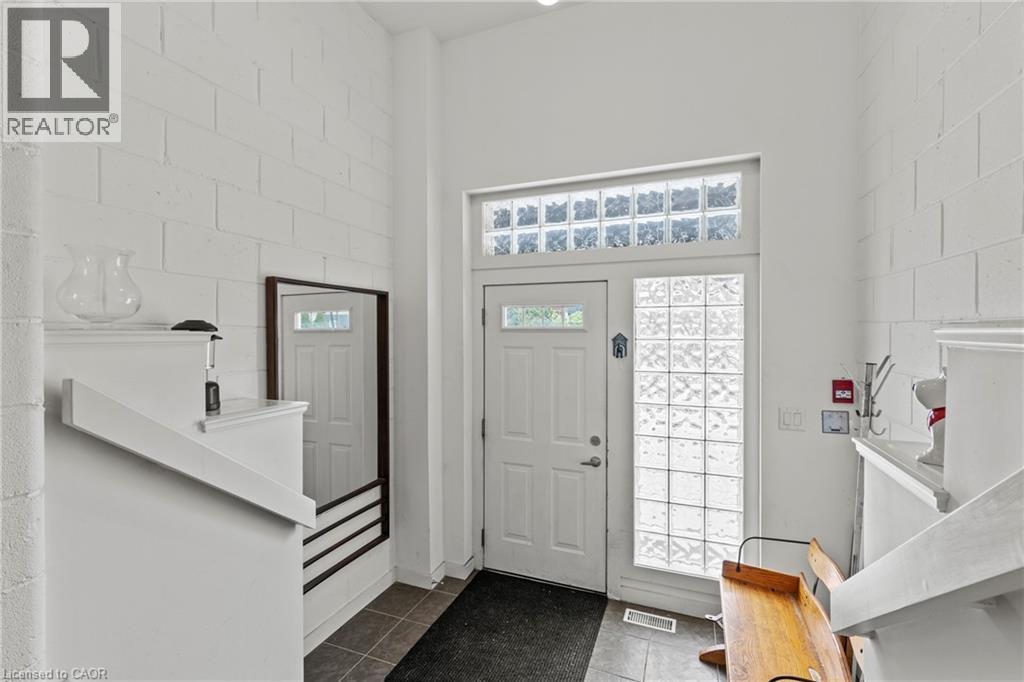 49 Ontario Street Unit# 1, Grimsby, Ontario  L3M 3H2 - Photo 4 - 40743974