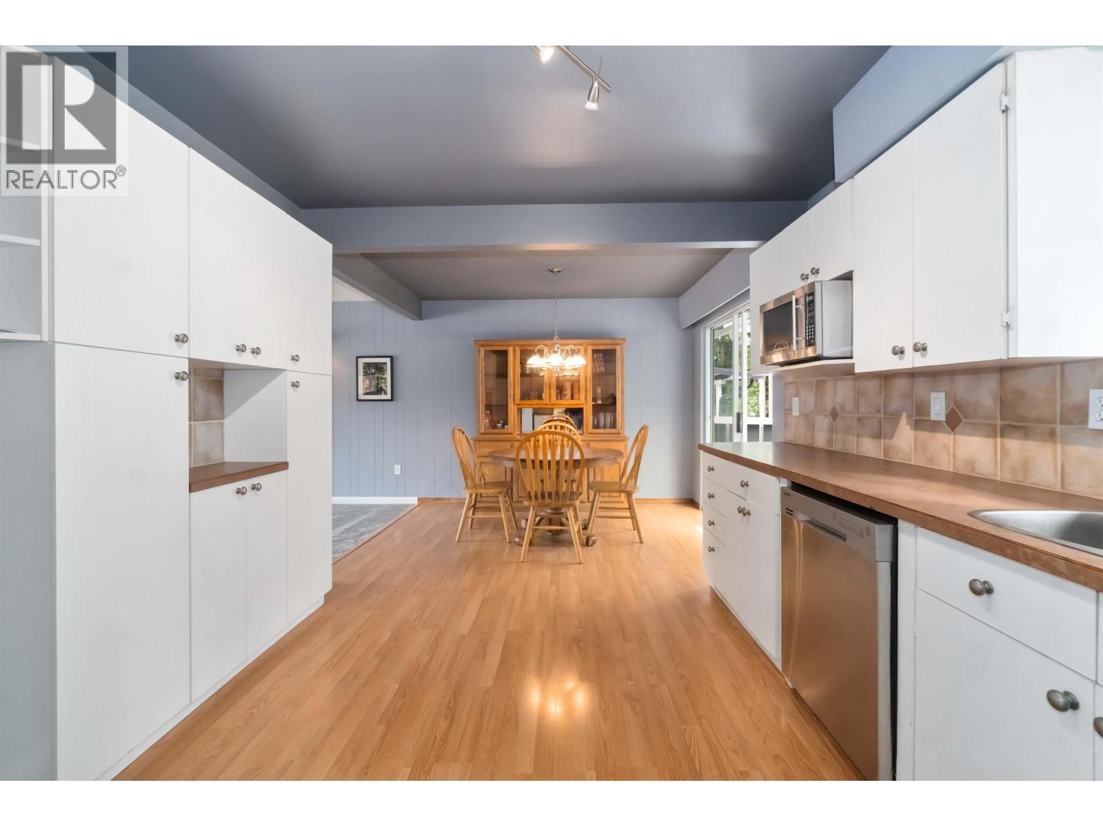 1088 Fraser Avenue, Port Coquitlam, British Columbia V3B 1L8 - Photo 11 - R3038634