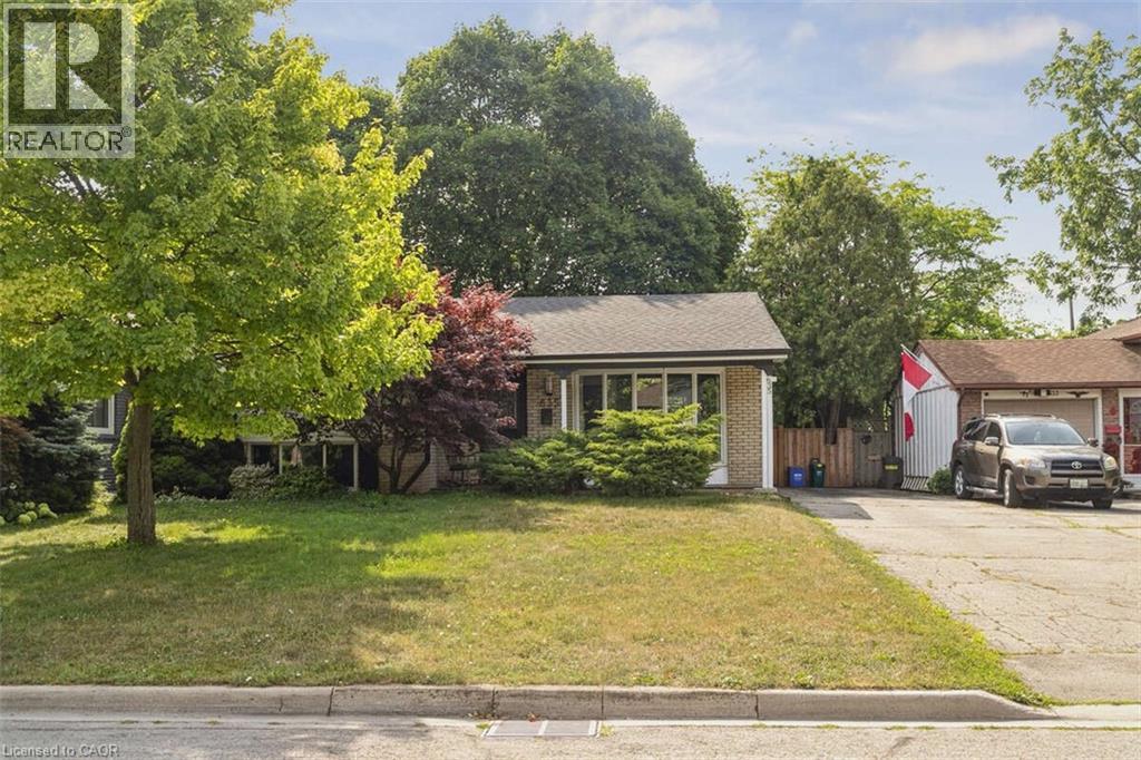 Property at 635 BRIDLE Wood image 1